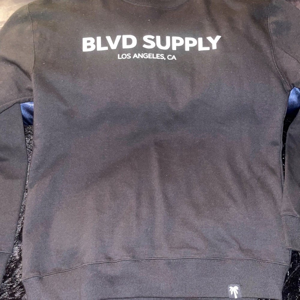 BLVD SUPPLY CO SWEATER